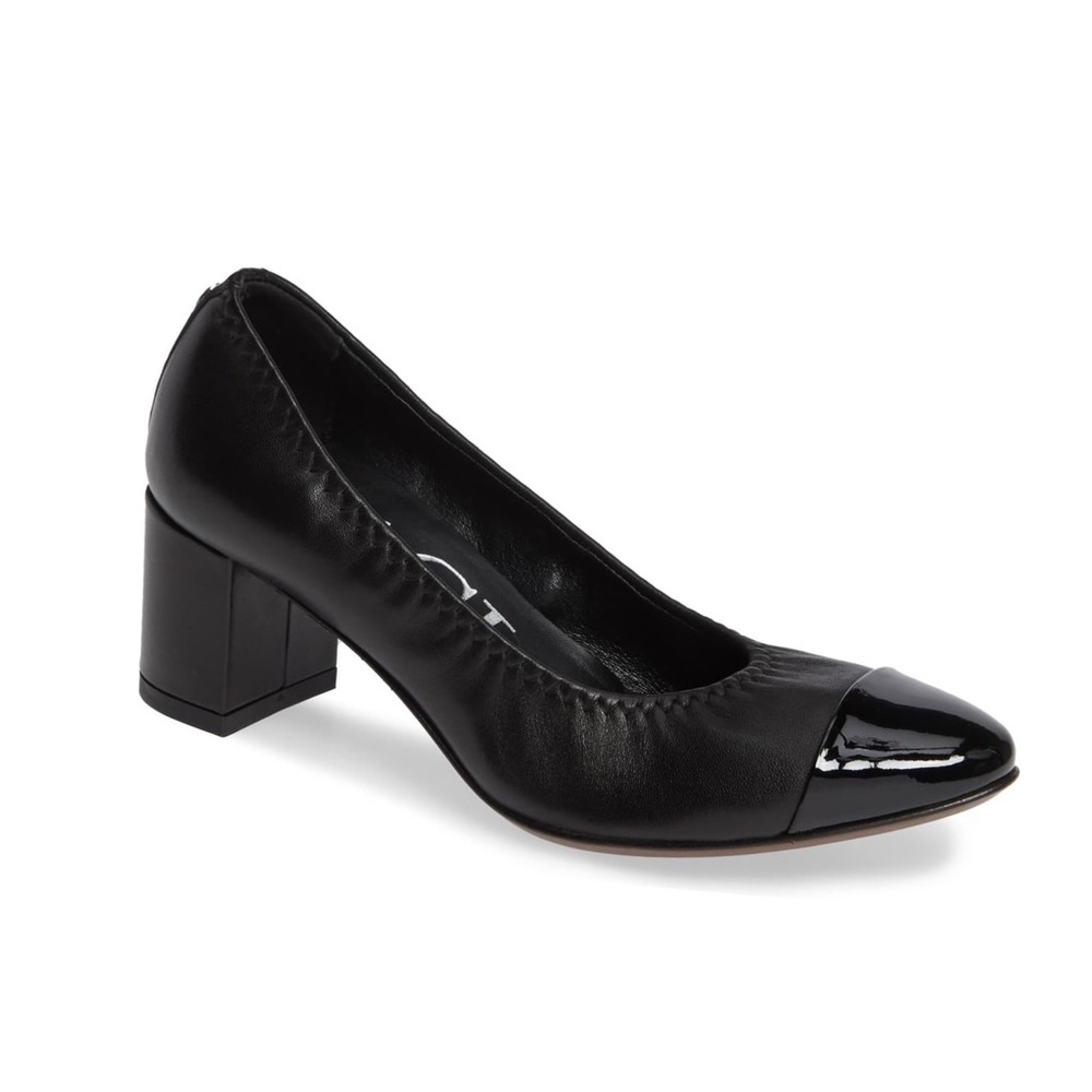AGL Classic Cap Toe Pump